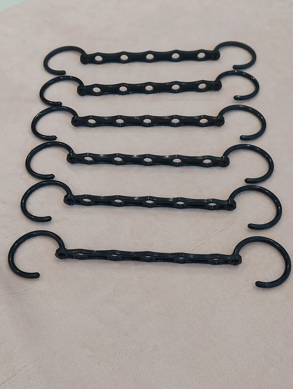 Plastic Space-Saving Cascading Hangers NWOT